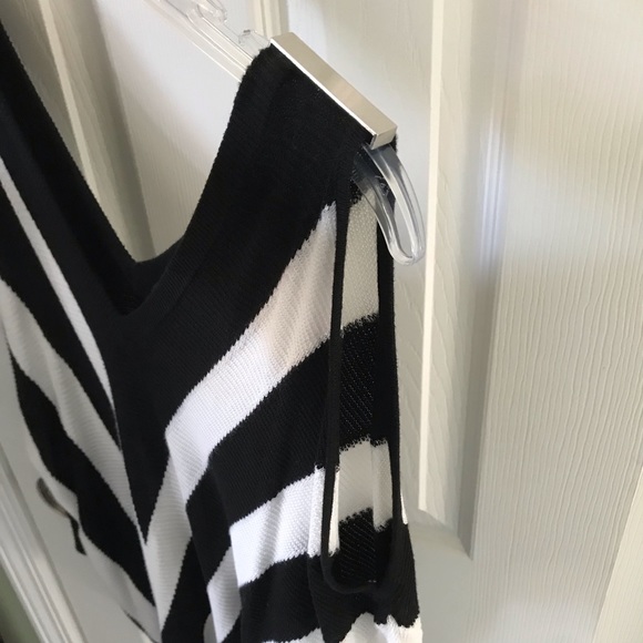 INC Cold Shoulder Top - Picture 3 of 4